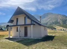 Cozy House with Sauna near Durmitor National Park