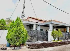 De Luma(The Rumah) @ Alma 8 bedroom/8 bathroom