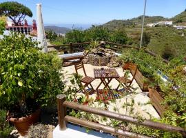 La Casa de Arriba, private rooms in Teror, Gran Canaria，位于特罗尔的民宿