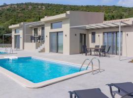 ammouso sun suites，位于Évyiros的酒店