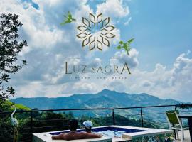 finca hotel luzsagra，位于拉维加的酒店