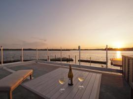 Hausboot Moin Madita in exklusiver Lage，位于石勒苏益格的酒店