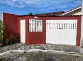 Casa do lado da praia, 100 metros da praia.，位于蒙加瓜的酒店