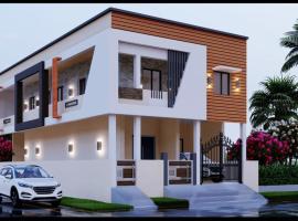 Thirunallar Heaven Homes，位于Thirunallar的酒店