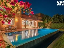 StayVista Ishva Bungalow with Pool & Lawn，位于kolkata的简易别墅