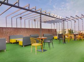 Treebo Trend Royal Imperial With Roof Top Cafe，位于比卡内尔碧卡內机场 - BKB附近的酒店