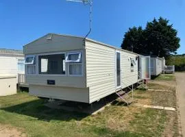 Dog Friendly Caravan Near To Heacham Beach, Ref 21011c