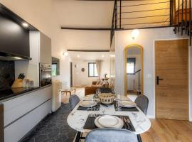 Appartement cosy avec SPA Vannes，位于瓦讷的酒店