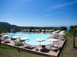 Apulia Hotel Baia di Dino，位于圣尼科拉阿尔切拉的酒店