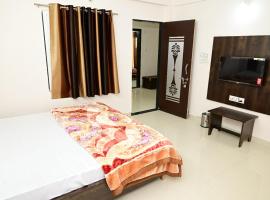 Hotel Shree chandram - 10min walking distance to श्रीNathji temple，位于纳特杜瓦拉的酒店