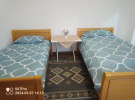 Zimmer frei "Cosmina"，位于Chişcădaga的酒店