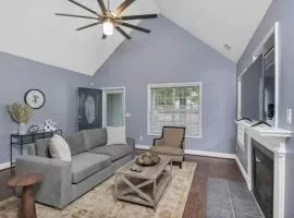 Spacious 4BR with Loft Bedroom