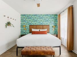 WeCo Duplex -8 BR- Sleeps 16，位于西哥伦比亚的酒店