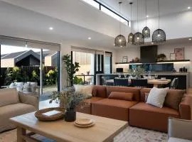 Aurora House- sleek modern design in Daylesford