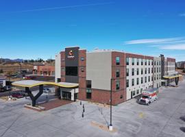 Comfort Suites Colorado Springs East - Medical Center Area，位于科罗拉多斯普林斯的酒店