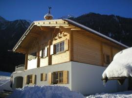 Ferienhaus Ötztaltor in Sautens，位于绍滕斯的酒店