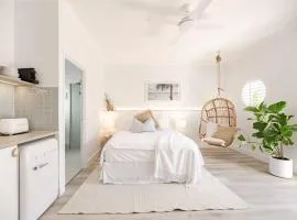 Coastal Luxe Suite with Pool ~ Walk to Noosa River