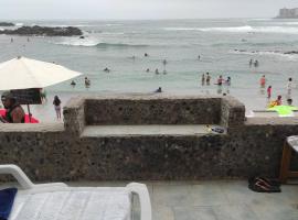Casa de playa frente a la arena，位于圣巴托洛的酒店