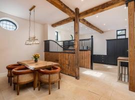 Merlins stables-country retreat - Pass the Keys，位于Brill的酒店
