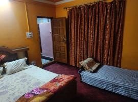 Khushboo guesthouse，位于斯利那加的酒店