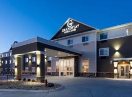 GrandStay Hotel & Suites Algona，位于Algona的酒店