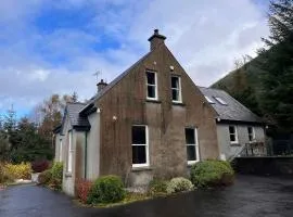 Yellow Water Cottage, Mourne Mountains near Rostrevor - Cosy cottage ideal for a relaxing getaway