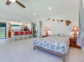 Bright Haiku Studio Patio and Rainforest View，位于Haiku的酒店