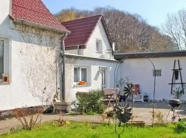 Cozy Apartment In Ostseebad Breege Ot Ju With Kitchen