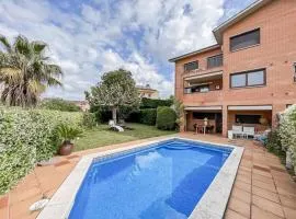 Montjuic Town House with pool