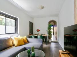 Affordable 2 Bedroom House Surry Hills 2 E-Bikes Included，位于悉尼的别墅