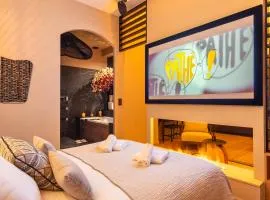 Host Inn Neat Sūite - Spa & Cinema