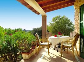 Finca in Muro with Panoramic Views，位于圣玛加利达的酒店