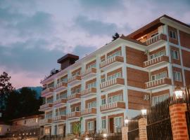 Nagarjun Resort - Embrace Tranquility Natures Retreat Beyond the City，位于加德满都的酒店