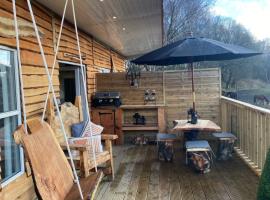 Devon River Glamping Pods，位于阿洛厄的自助式住宿