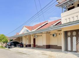 Urbanview Hotel Sany Cirebon，位于Tangkil的酒店