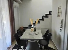 Mary's luxury apartment Nemea 1