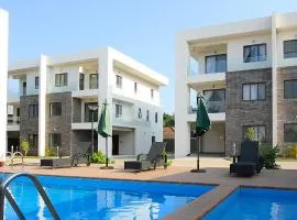 Stay Play Away Residences - Luxury 4 bed, Airport Residential, Accra