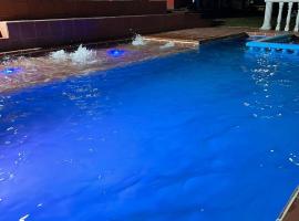 FINCA HOTEL LA BONITA GUATAPE，位于瓜塔佩的酒店