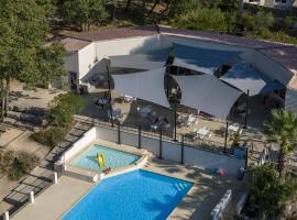 Slow Village La Roque Sur Cèze，位于塞兹河畔拉罗克的酒店