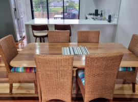 Yungaburra Whitehouse，位于云加布拉的酒店