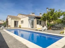 Casa con Piscina Privada, 3 Habitaciones, Cerca de la Playa en Torroella de Montgrí - ES-325-40