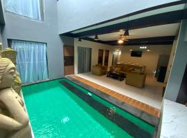 Bali queen elephant boutique villa，位于金巴兰的酒店