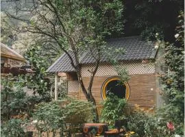Trang An Mountain House