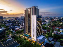 Hyatt Place Makassar，位于马卡萨的豪华酒店