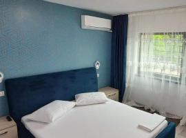 Apartament lângă Port Turistic Mangalia 2 camere decomandate, renovat 2023，位于曼加利亚的公寓