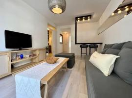 Hotel Bristol reserva para tus vacaciones，位于弗洛伦西奥巴雷拉的酒店