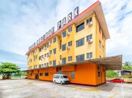 Hotel Holiday Park