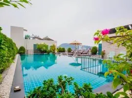 77 Patong Hotel & Spa