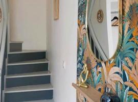 Maison de ville - wifi - checkin autonome，位于Saint-Martin-sur-Oust的酒店