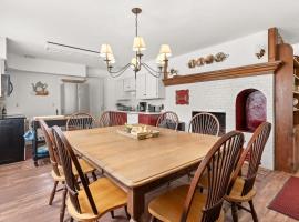 Federal on Exeter Circa 1805 Sleeps 8，位于埃克塞特的酒店